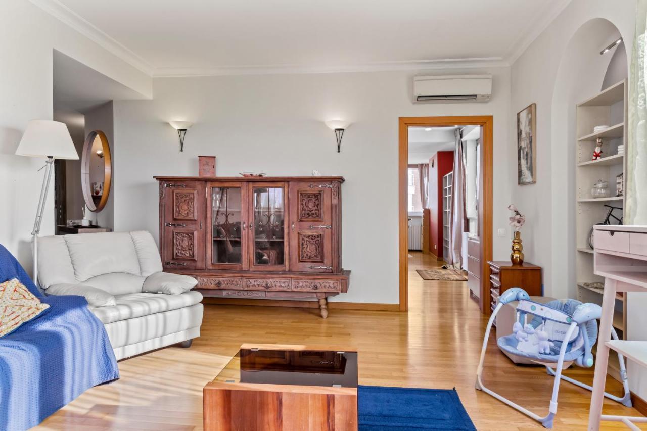 125 Sqm Family Friendly With Kids Room Bukarest Exterior foto