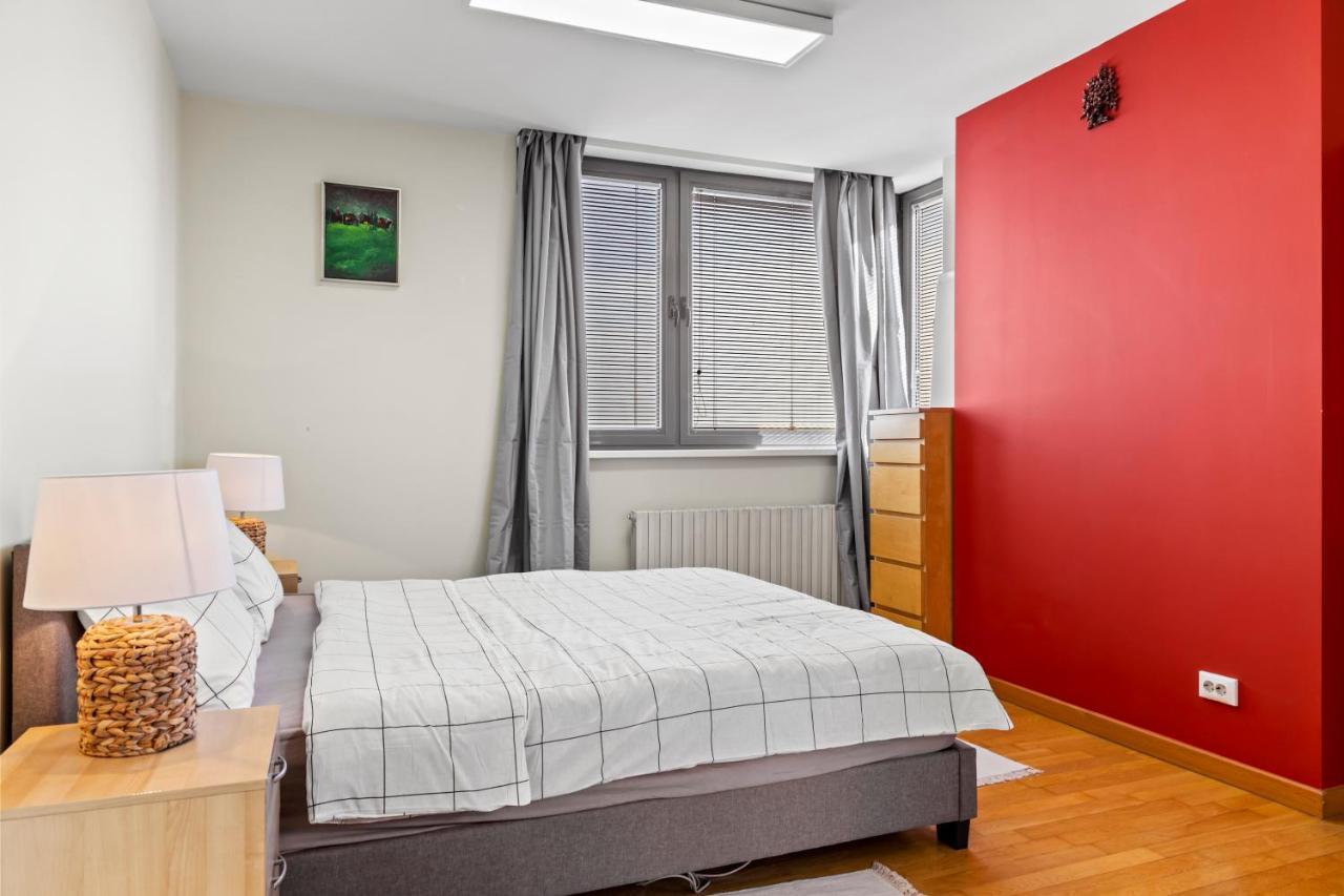 125 Sqm Family Friendly With Kids Room Bukarest Exterior foto