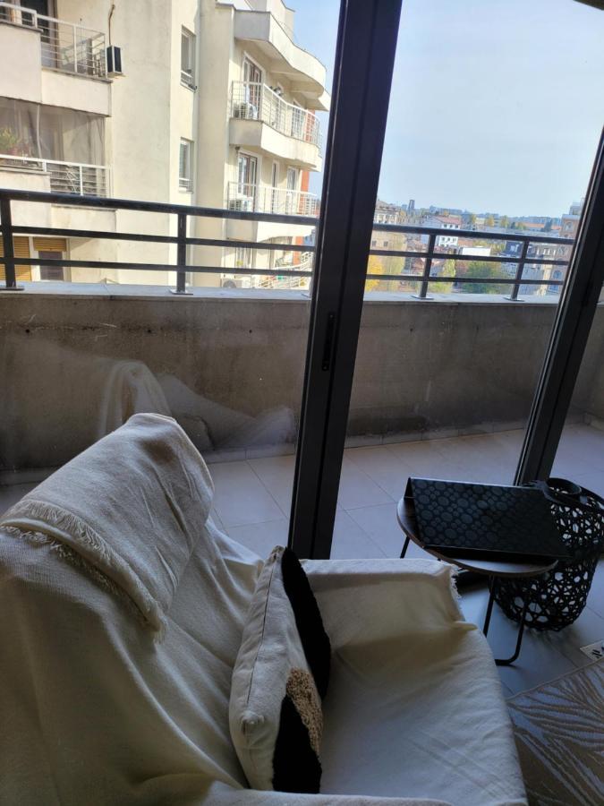 125 Sqm Family Friendly With Kids Room Bukarest Exterior foto