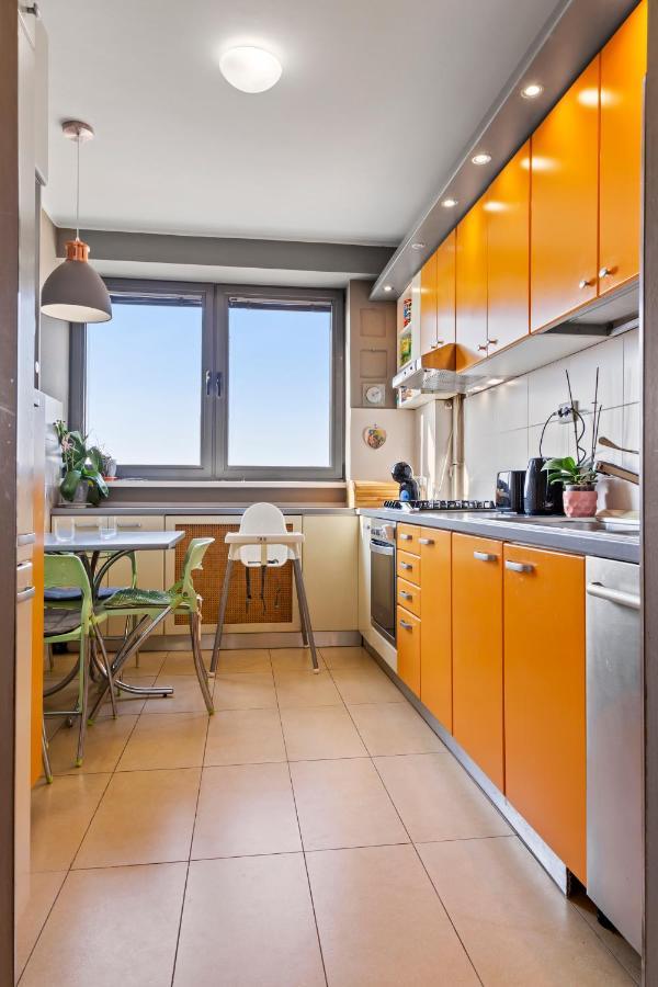 125 Sqm Family Friendly With Kids Room Bukarest Exterior foto