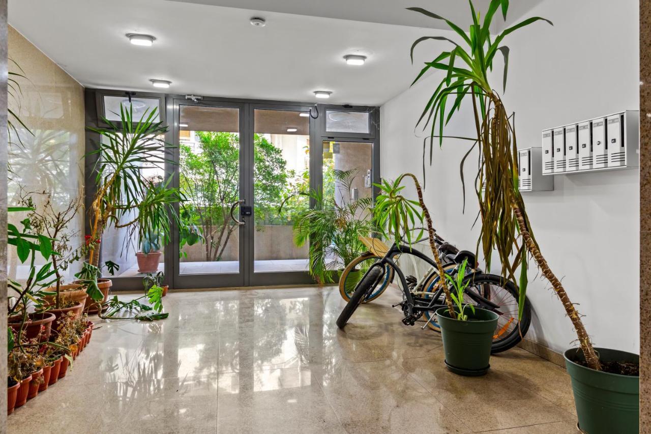 125 Sqm Family Friendly With Kids Room Bukarest Exterior foto