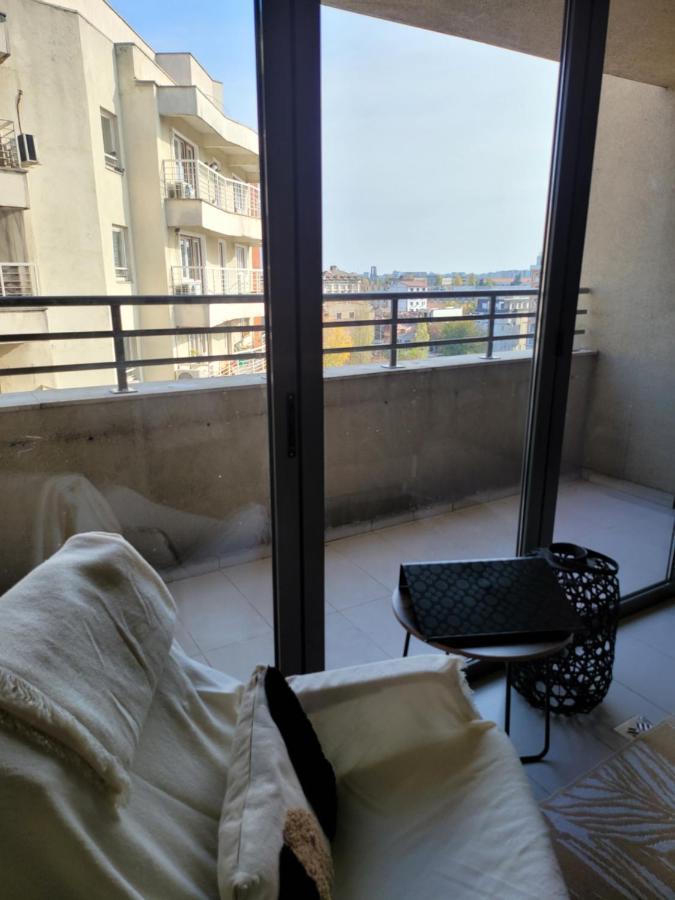 125 Sqm Family Friendly With Kids Room Bukarest Exterior foto