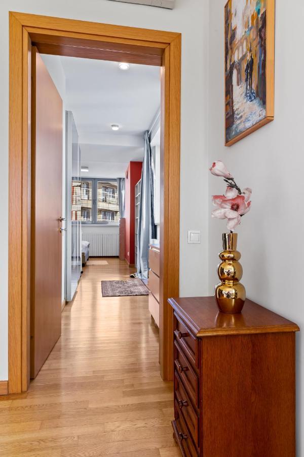 125 Sqm Family Friendly With Kids Room Bukarest Exterior foto